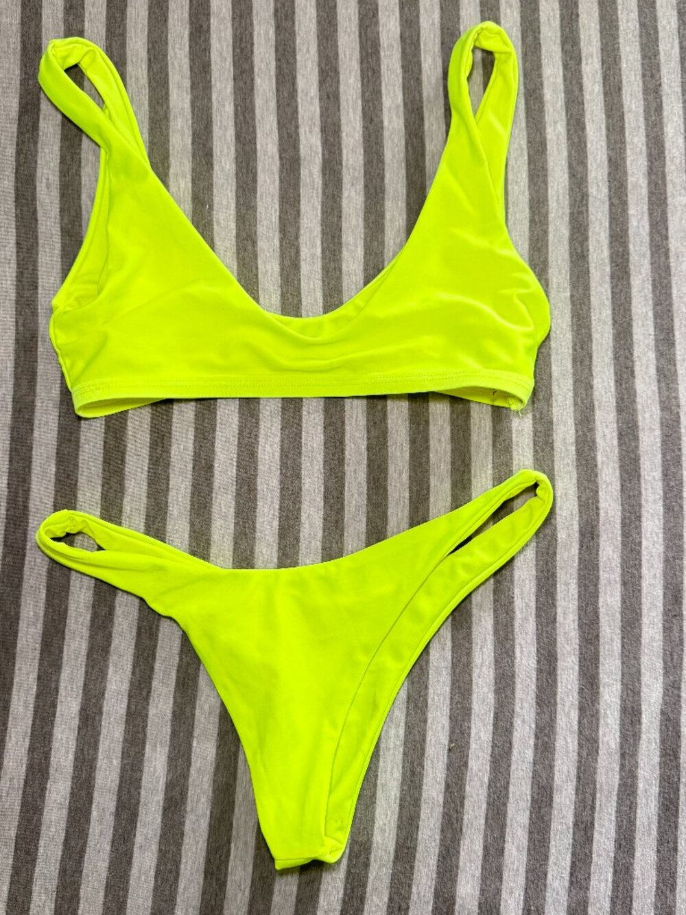 Zaful Neon Lime Bikini Set | Size Small